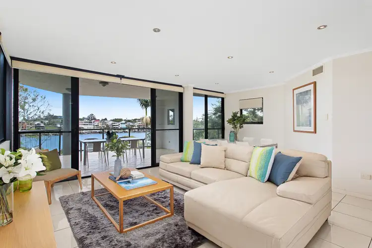 Main view of Homely apartment listing, 4/110 Oxlade Drive, New Farm QLD 4005