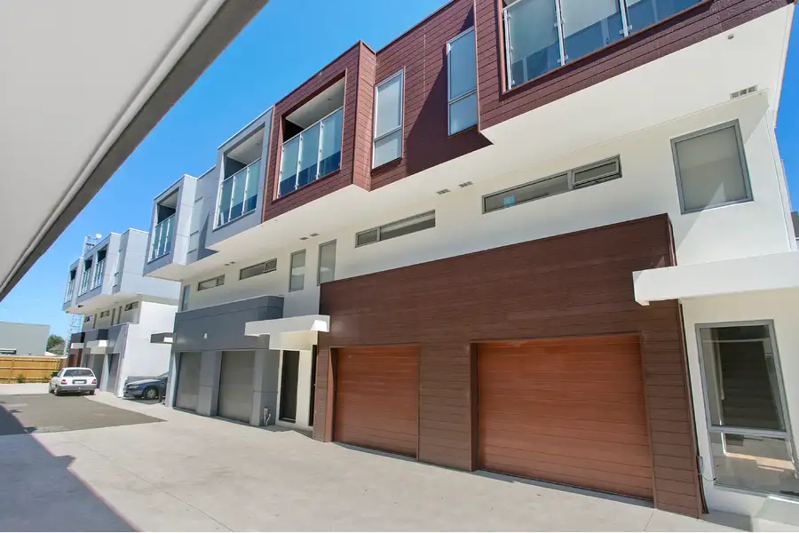 Main view of Homely townhouse listing, 2/36 Melaleuca Drive, Carrum VIC 3197