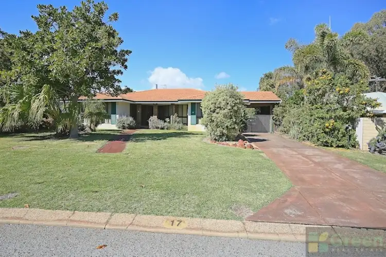 17 Fairfield  Way, Halls Head WA 6210