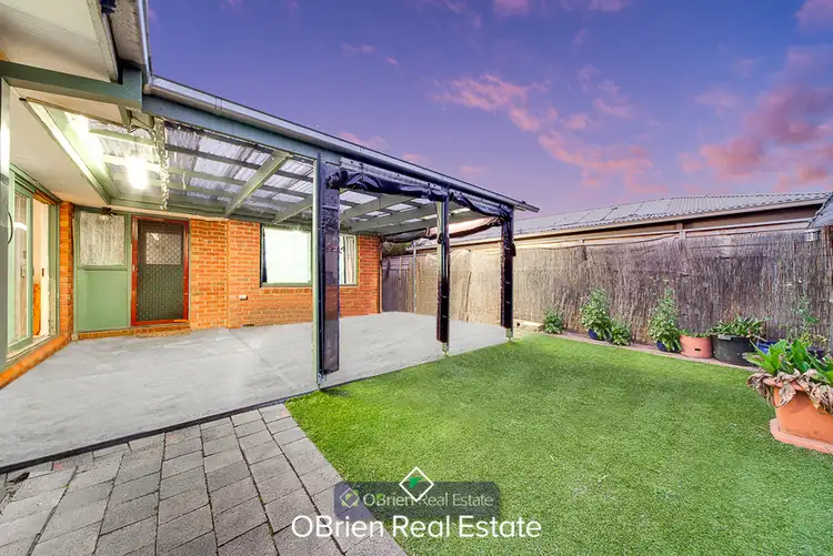 10 Peppercorn Court, Cranbourne North VIC 3977