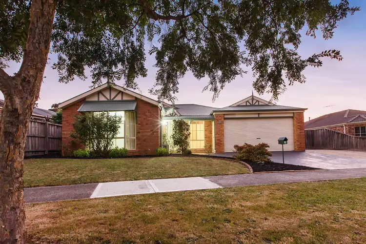 39 Marlesford Crescent, Berwick VIC 3806