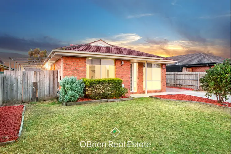 13 Bronhill Court, Cranbourne West VIC 3977