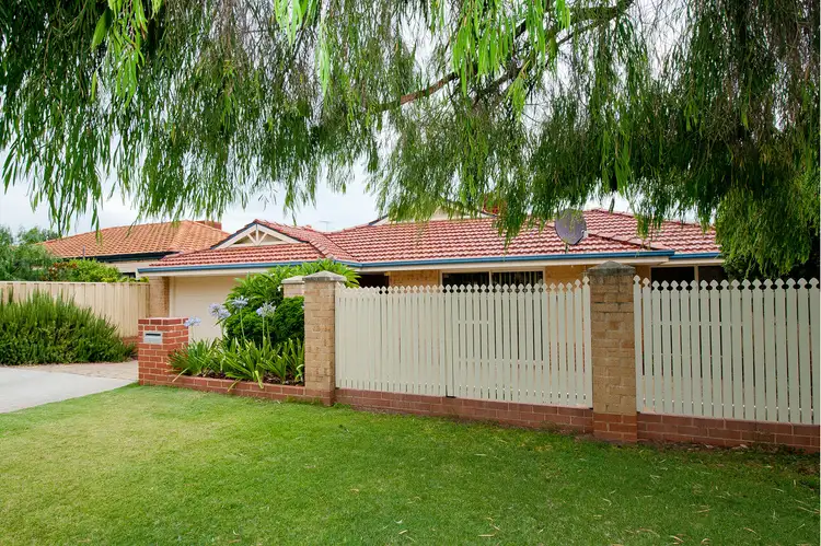 1/5 Bruce Street, Como WA 6152