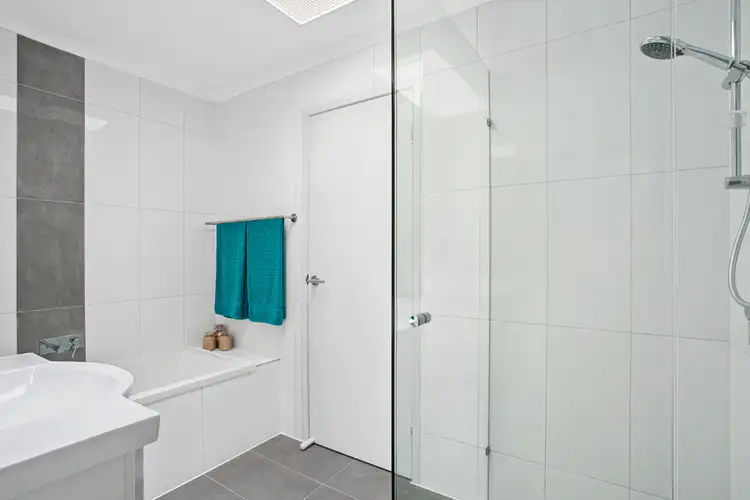 Seventh view of Homely unit listing, 2/75 Crawford Road, Wynnum West QLD 4178