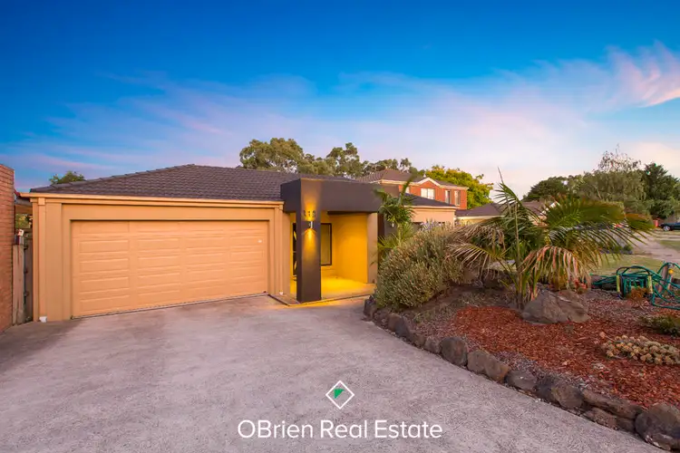 118 Earlsfield Drive, Berwick VIC 3806