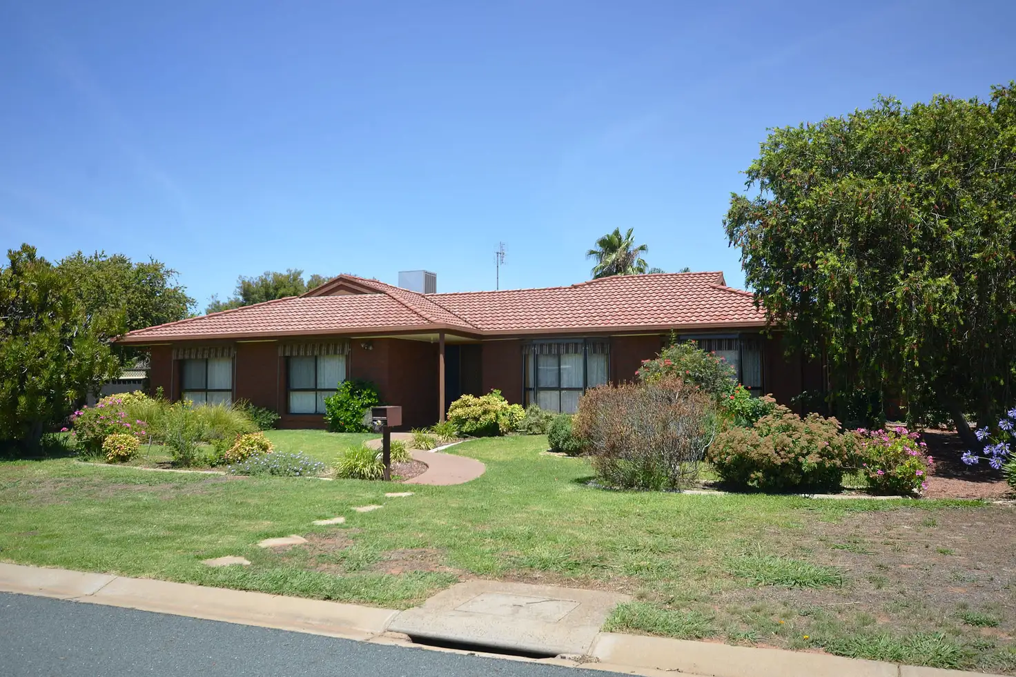 Main view of Homely house listing, 6 Pevensey Place, Echuca VIC 3564