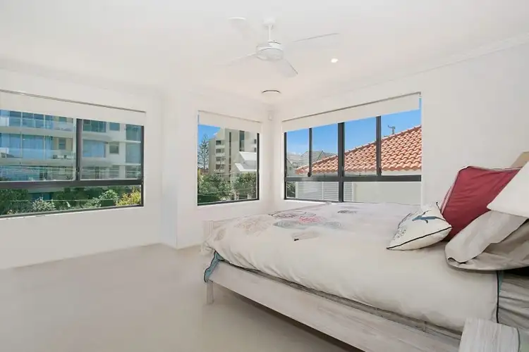 Fifth view of Homely villa listing, 6a Peerless Avenue, Mermaid Beach QLD 4218