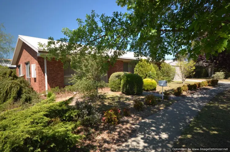 2 Tairua Place, Eastwood VIC 3875