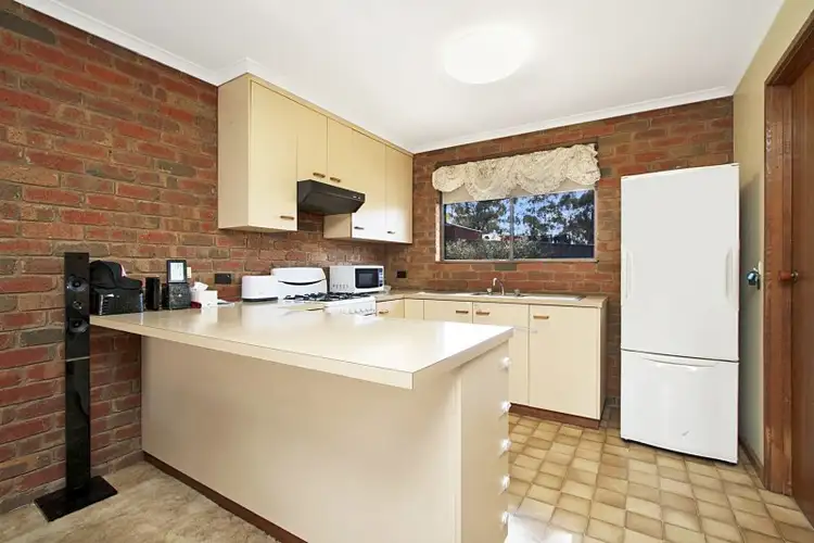 Second view of Homely unit listing, 6 Ajana Court, Golden Square VIC 3555
