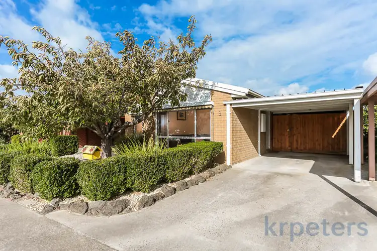 6 Callistemon Avenue