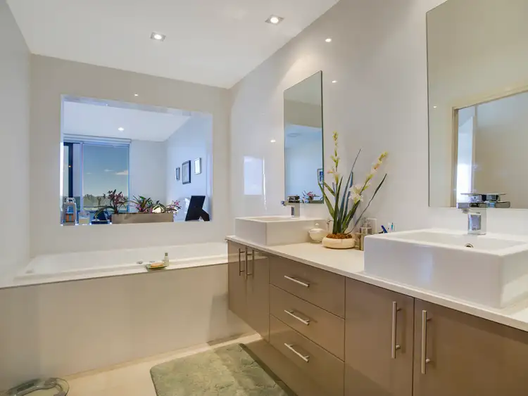 Sixth view of Homely unit listing, 23/3046 Quay South Drive, Carrara QLD 4211