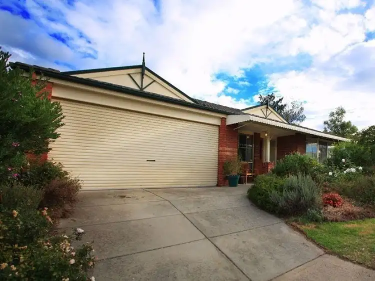 11 One Chain Road, Somerville VIC 3912