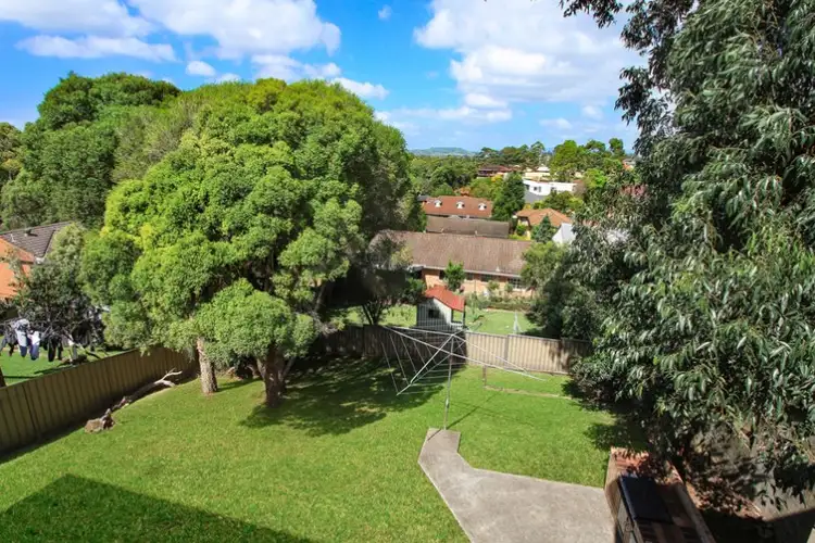 Third view of Homely house listing, 5 Medway Drive, Mount Keira NSW 2500