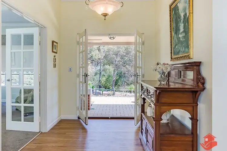 126 Heritage Drive, Roleystone WA 6111