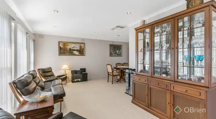 Fifth view of Homely house listing, 7 Finisterre Court, Frankston VIC 3199