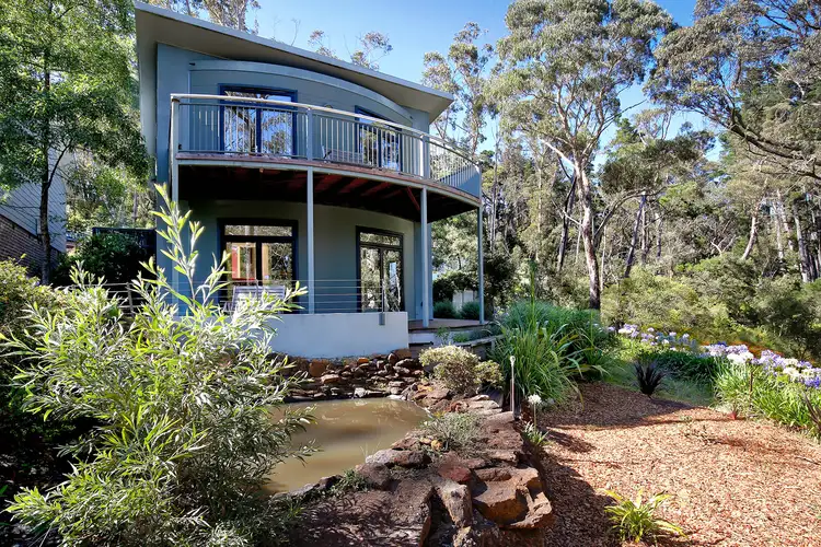 10 Godson Avenue