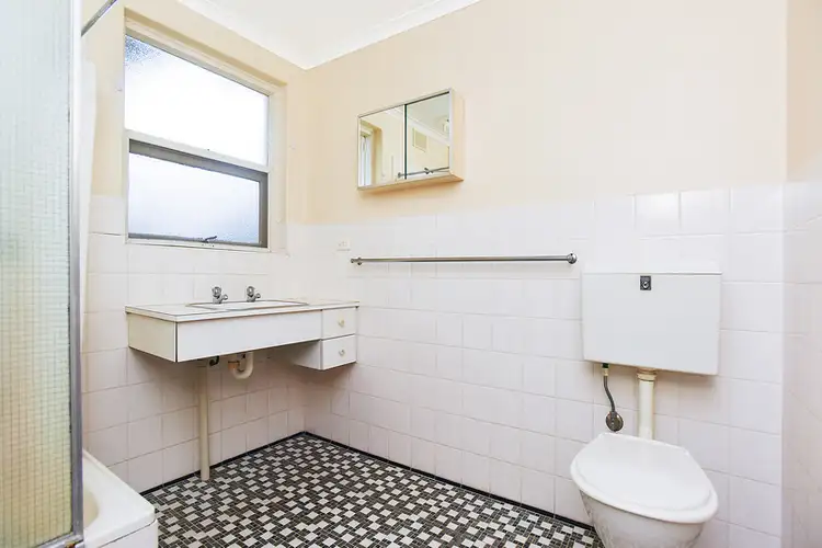 Sixth view of Homely house listing, 1/30 Kingsford Street, Victor Harbor SA 5211