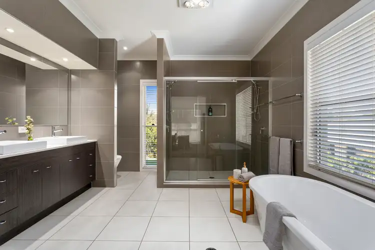 Sixth view of Homely house listing, 2 Vaucluse Court, Samford Valley QLD 4520