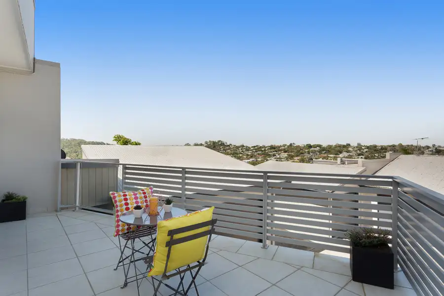 Main view of Homely townhouse listing, 2/16 Musgrave Terrace, Alderley QLD 4051
