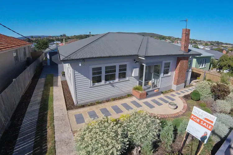 33 Hilltop Avenue, Devonport TAS 7310
