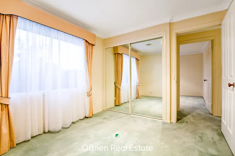 Fifth view of Homely house listing, 5 Gilmore Crescent, Lynbrook VIC 3975