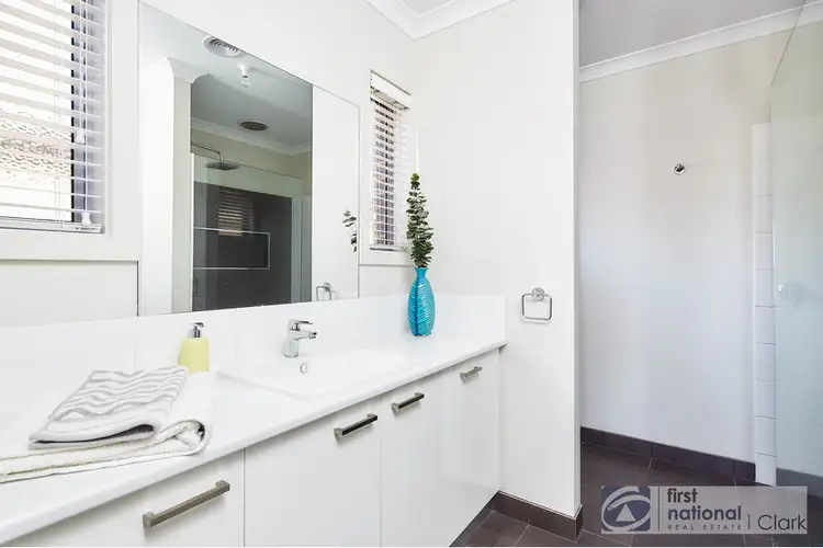 Sixth view of Homely house listing, 6 Paulan Court, Warragul VIC 3820