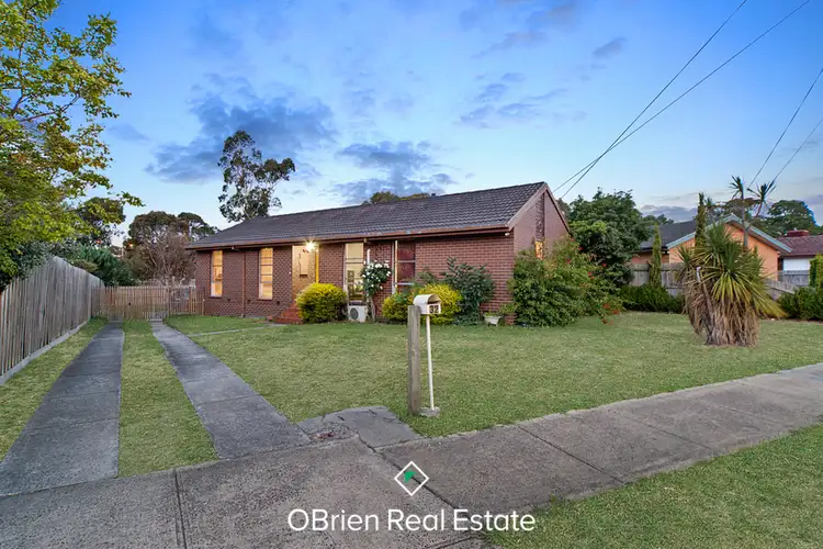 32 Greenvalley Crescent, Hampton Park VIC 3976