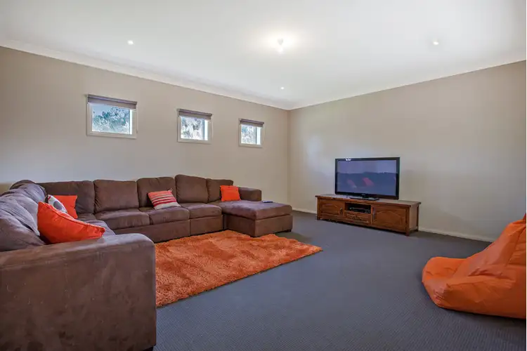 Fifth view of Homely house listing, 6 Jane Court, Drouin VIC 3818