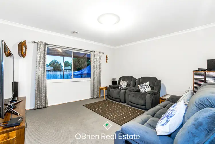 Fifth view of Homely house listing, 31 Baddeley Circuit, Cranbourne North VIC 3977