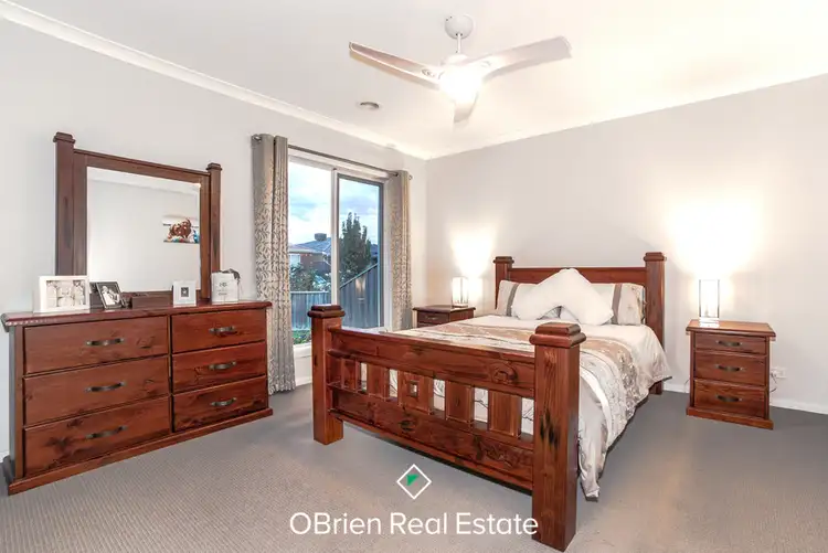 Sixth view of Homely house listing, 31 Baddeley Circuit, Cranbourne North VIC 3977