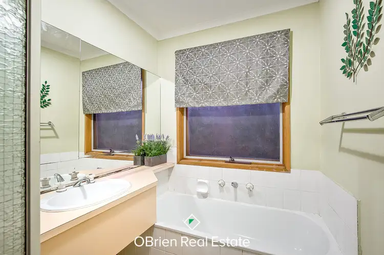 Fifth view of Homely house listing, 6 Springfield Crescent, Hampton Park VIC 3976