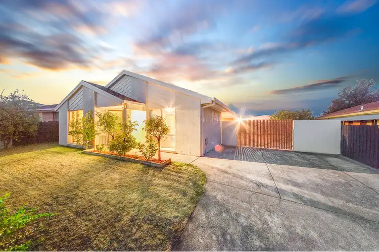 Main view of Homely house listing, 20 Maltravers Crescent, Cranbourne North VIC 3977