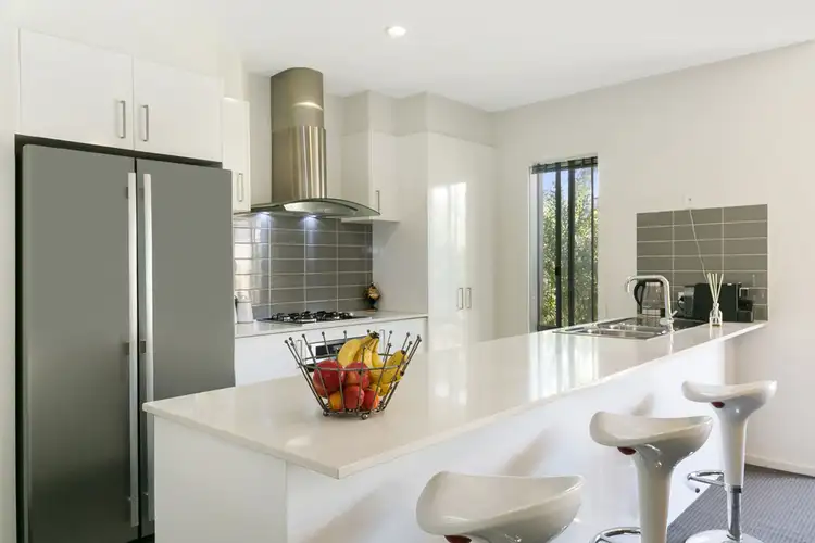 4/16 Bradford Drive, Carrum Downs VIC 3201