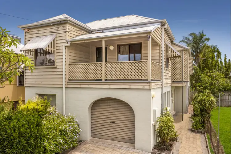 141 Cambridge Parade, Manly QLD 4179