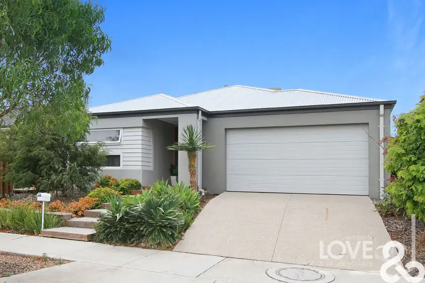 Main view of Homely house listing, 10 Fulham Way, Wollert VIC 3750