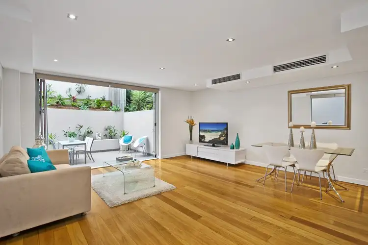 8/30 Fletcher Street, Tamarama NSW 2026