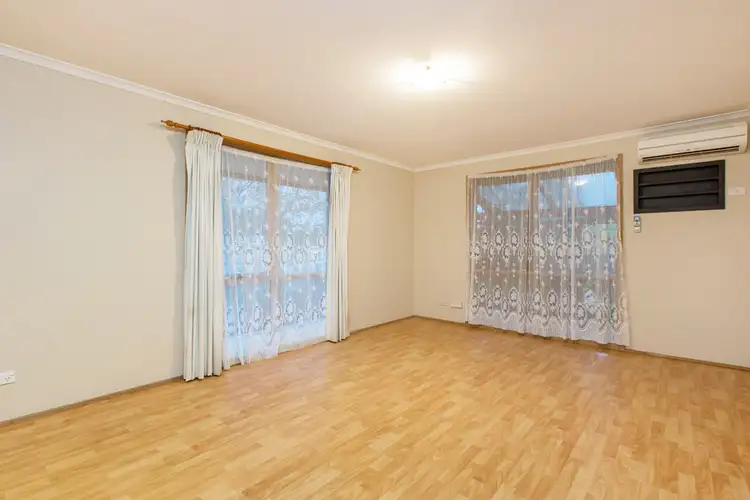 Second view of Homely house listing, 7 Venables Court, Berwick VIC 3806