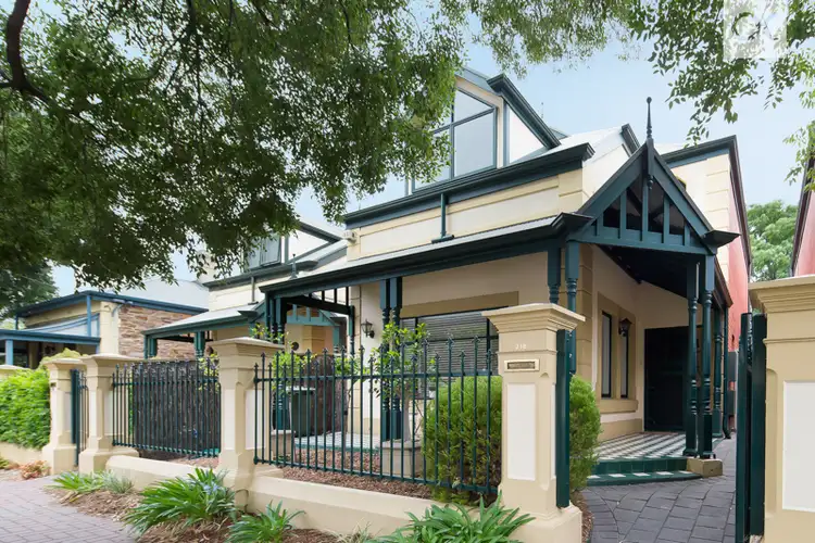 21B Sixth Avenue, St Peters SA 5069