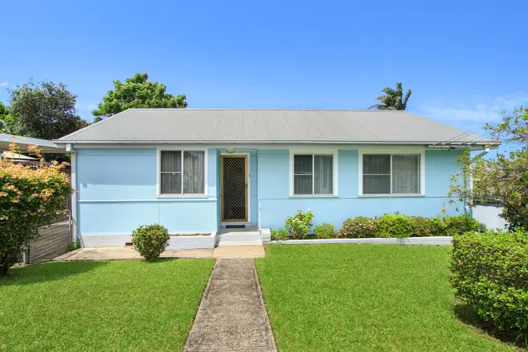 1 Hickman Street, Mount Saint Thomas NSW 2500
