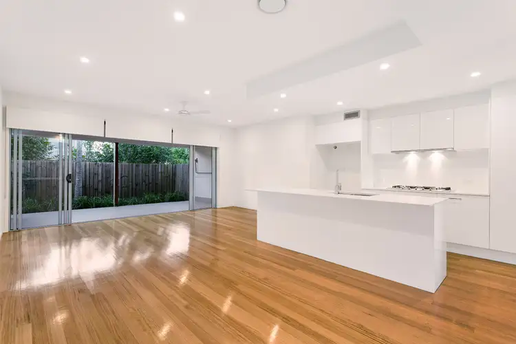 Main view of Homely townhouse listing, 20 Oxford Street, Hamilton QLD 4007