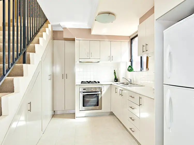 16/14-16 Courallie Avenue