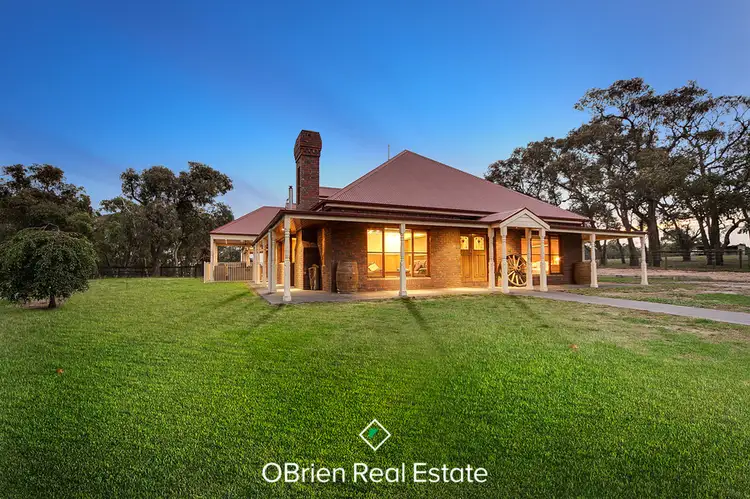 12 Homewood Road, Cranbourne South VIC 3977