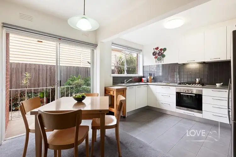 2/86 Flinders Street, Thornbury VIC 3071