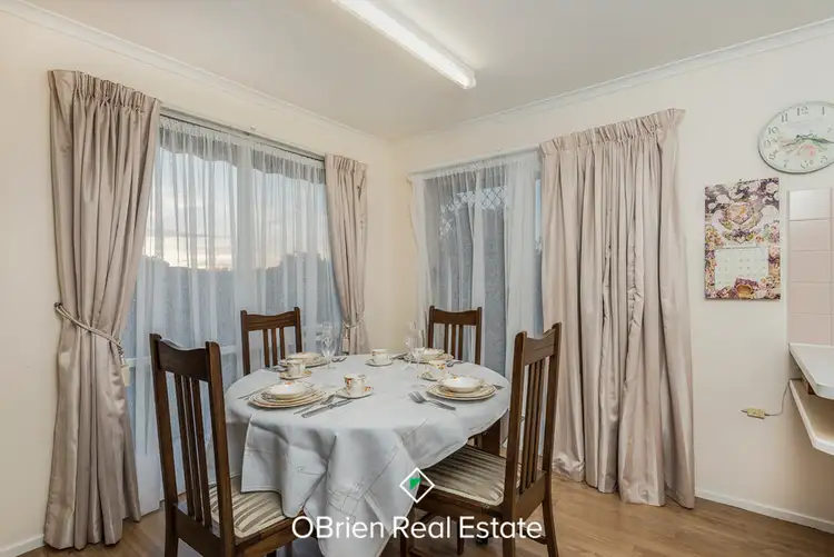 Fourth view of Homely house listing, 5 Radovic Court, Cranbourne North VIC 3977