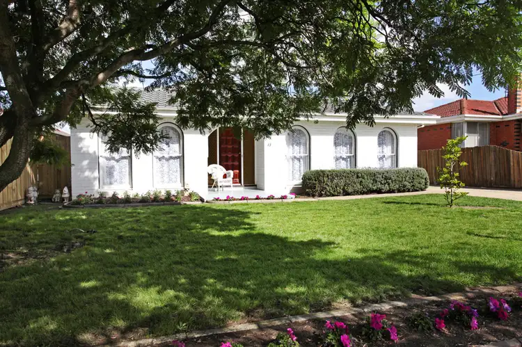 13 Kenross Court, Braybrook VIC 3019