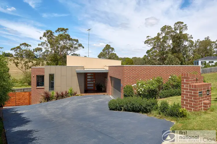 2 Chester Court, Drouin VIC 3818