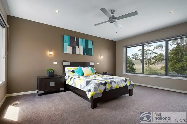 Fifth view of Homely house listing, 2 Chester Court, Drouin VIC 3818