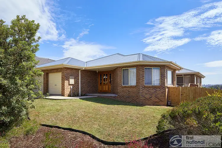 25 Eade Avenue, Warragul VIC 3820