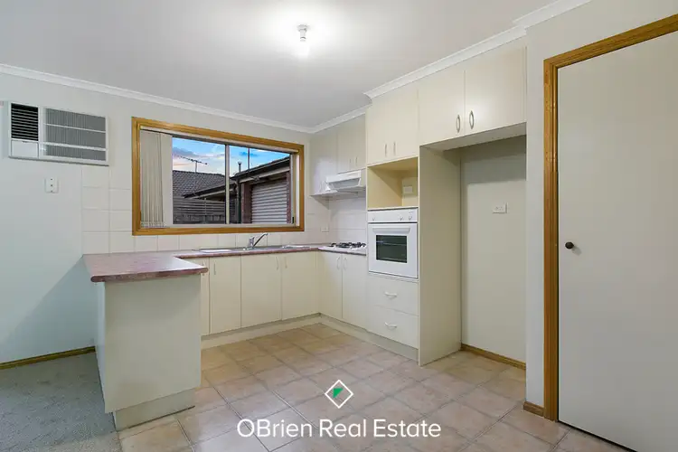 Fifth view of Homely house listing, 5 Capri Court, Pakenham VIC 3810