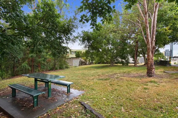 Fifth view of Homely house listing, 17 Teneriffe Drive, Teneriffe QLD 4005